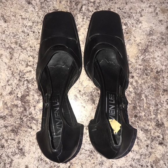 Genuine Leather Heels - Picture 3 of 5